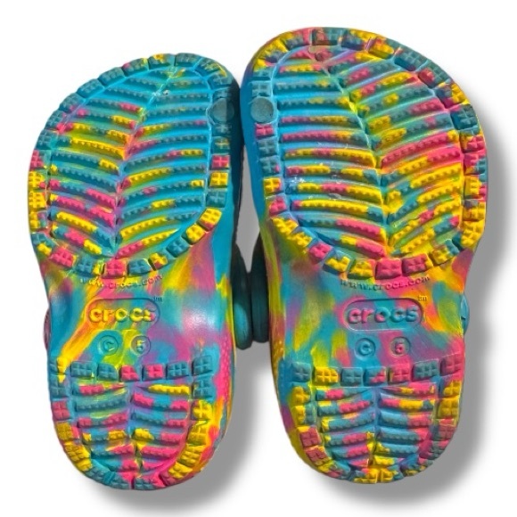 CROCS Kids Classic Marble Colorful Tie-Dye Clogs - Picture 4 of 5